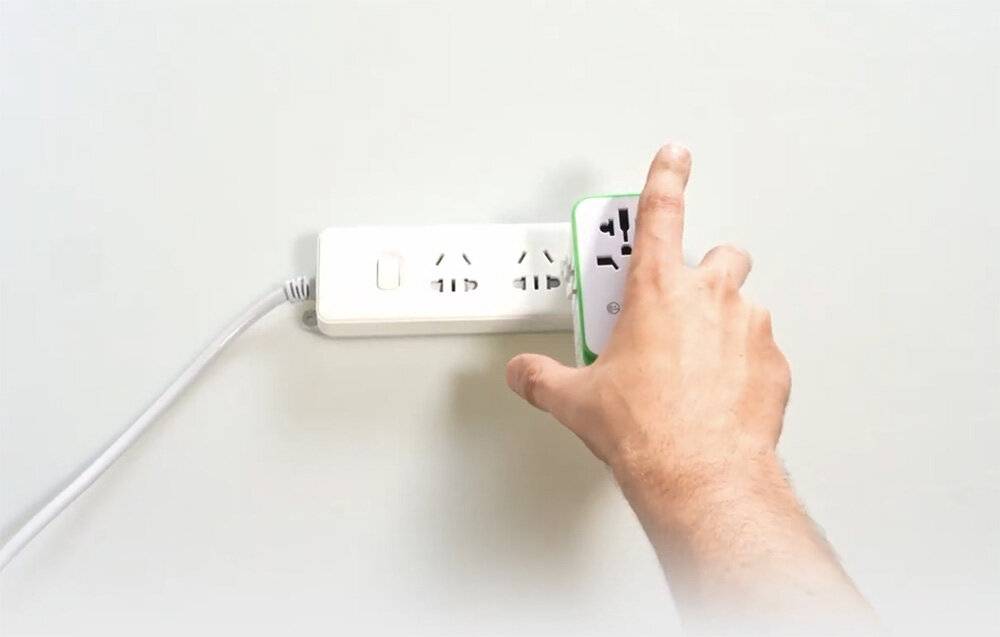 Immagine premio per GlocalMe - Roamplug white - Adattatore Roamplug con 4G/LTE-WLAN-Hotspot GlocalMe