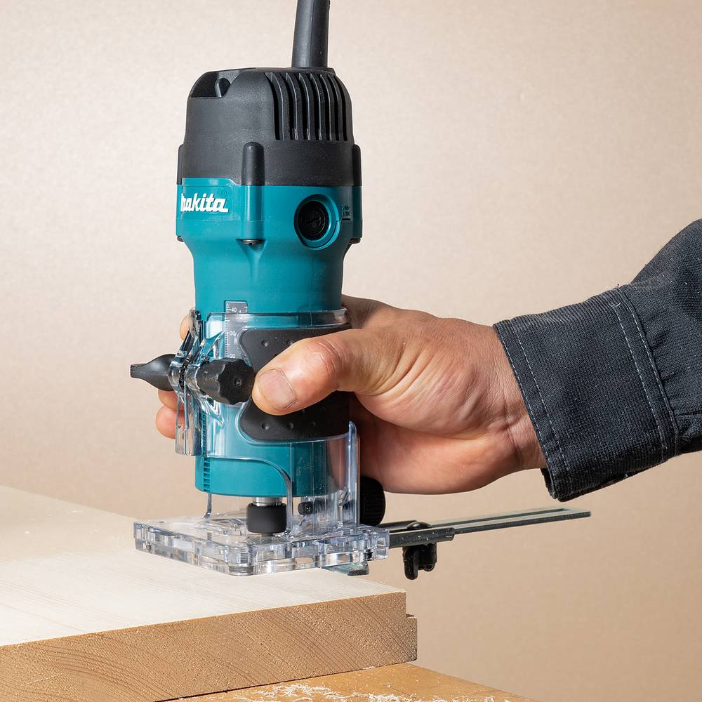 Rifilatore diritto Makita 530W pinza 6 mm 3711-1