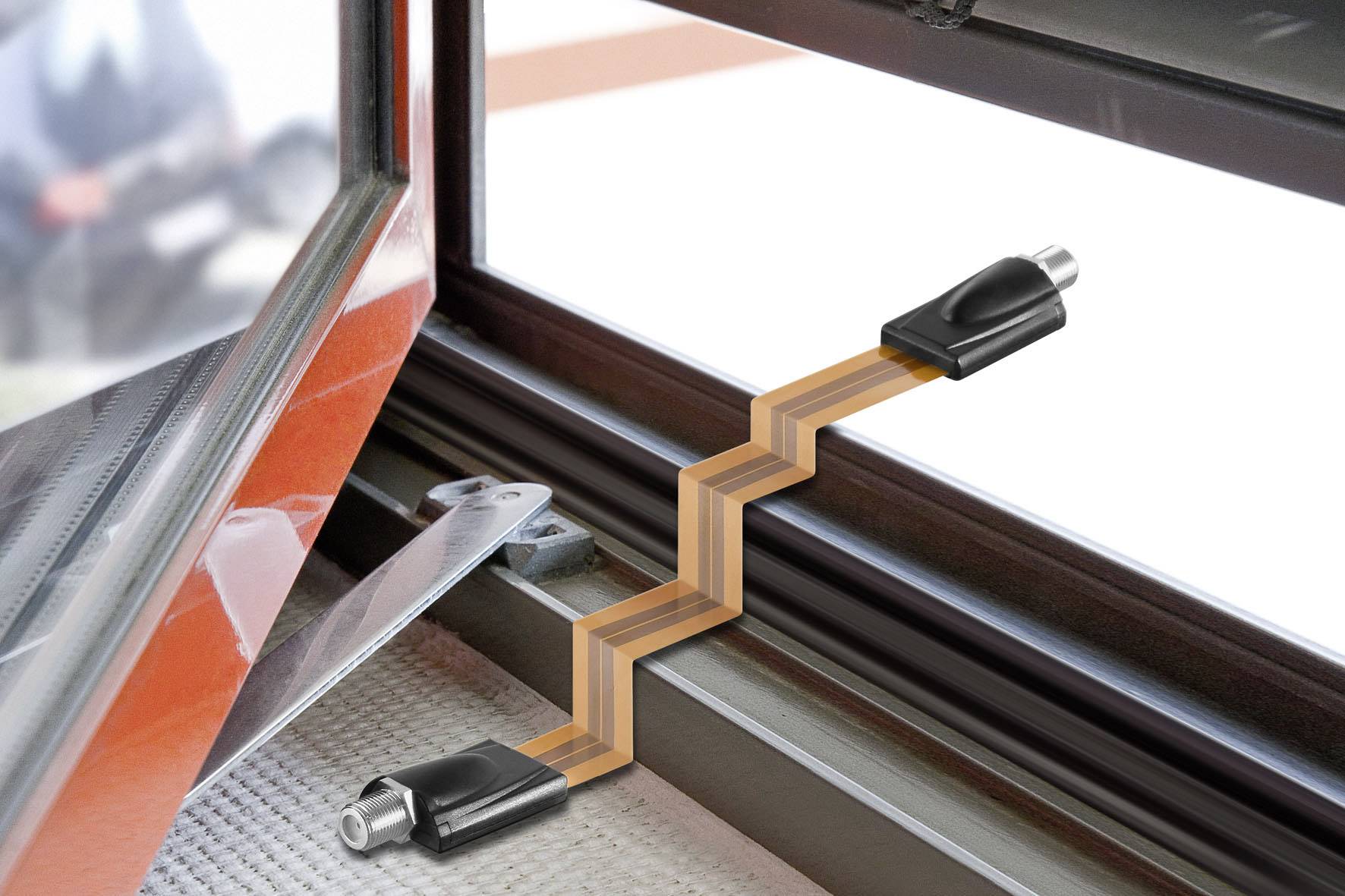 Goobay SAT finestra passante, estremamente piatta (0,3 mm) 0.5 m presa F > presa F-1