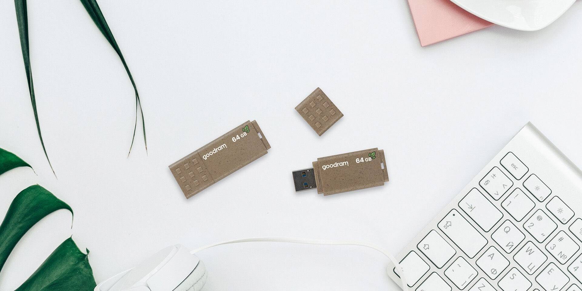 Goodram Pendrive GoodRAM 64GB UME3 GREEN USB 3.0 - retail blister Light brown-1