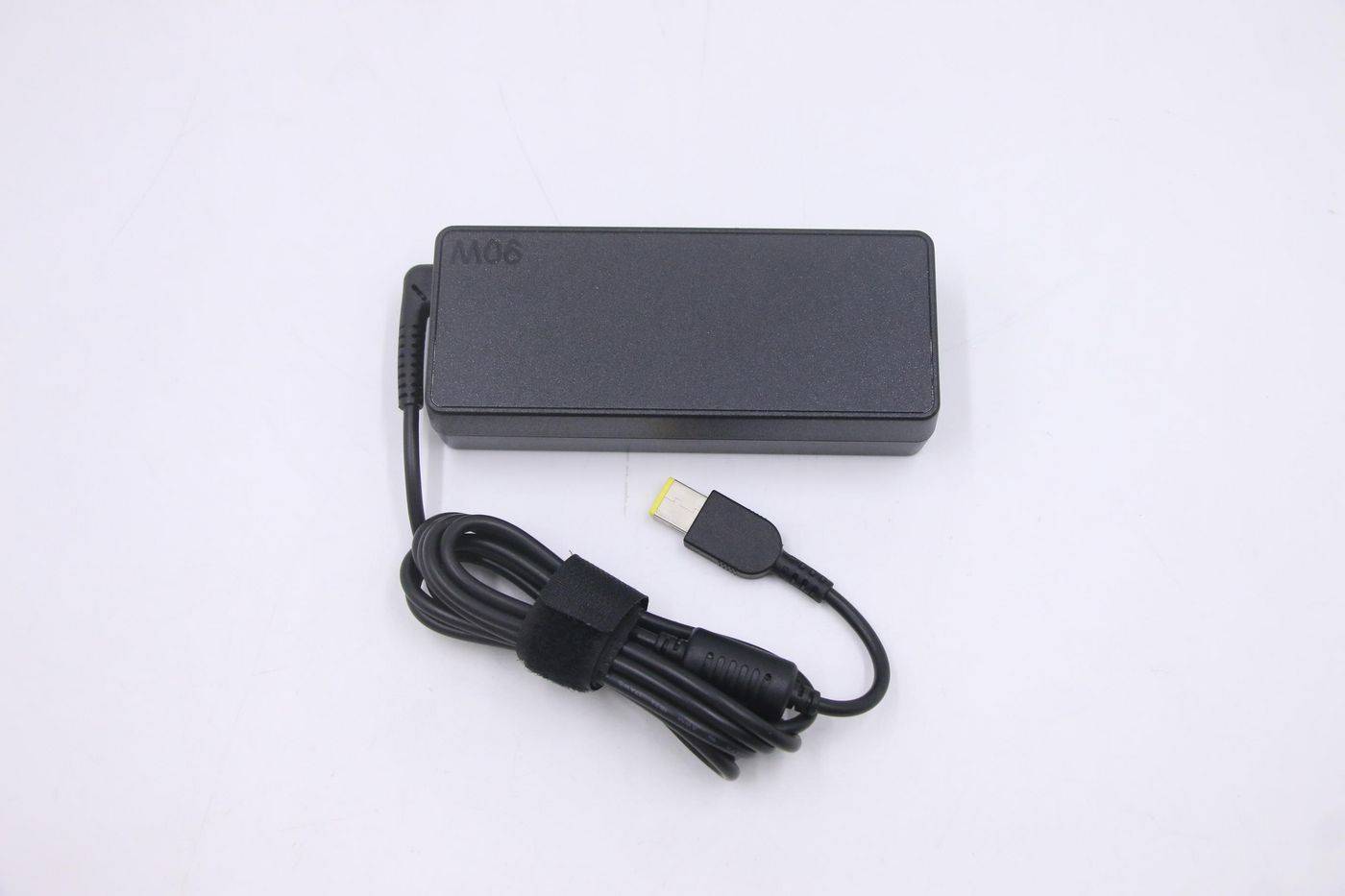 Lenovo 00PC758 AC Adapter 90W-3