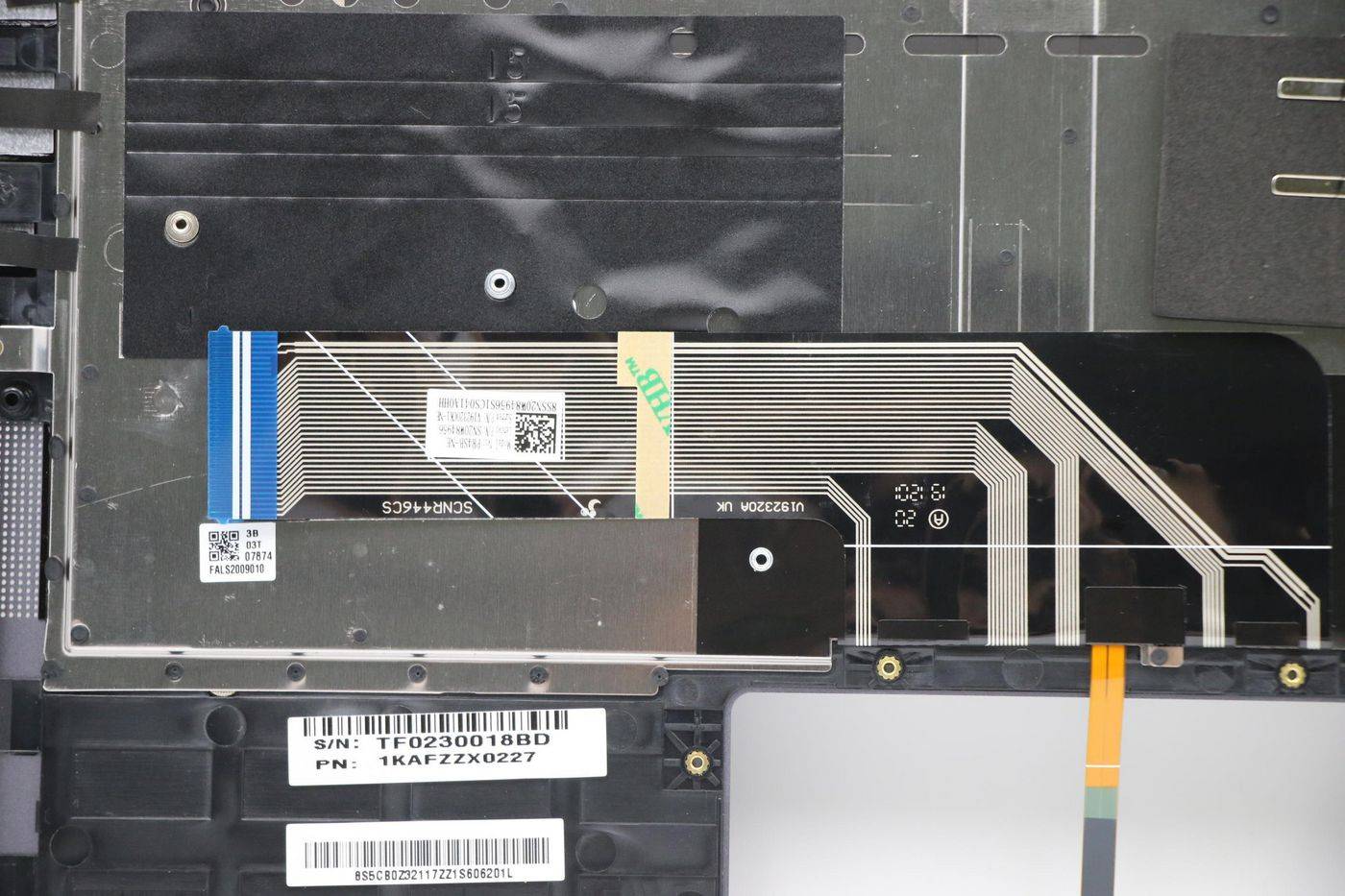 Lenovo Upper Case ASM ND Q82A2 GY (5CB0Z32117)-2