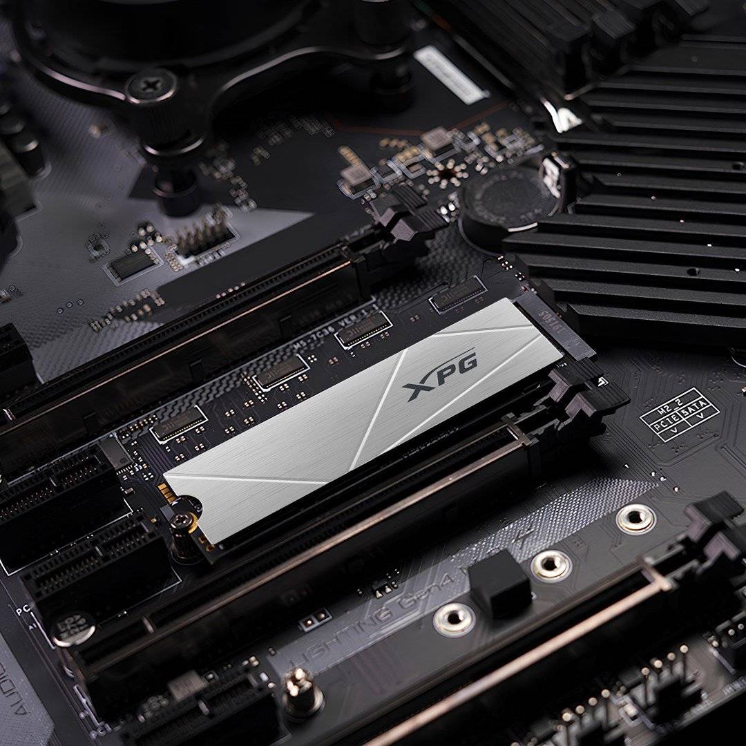 XPG GAMMIX S60 2 TB M.2 PCI Express 4.0 NVMe 3D NAND-3