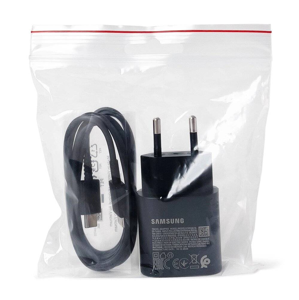 Immagine premio per Samsung 25W EP-TA800EBE USB-C Wall Charger with Samsung EP-DA705BBE USB-C / USB-C Cable Replacement Pack - Black