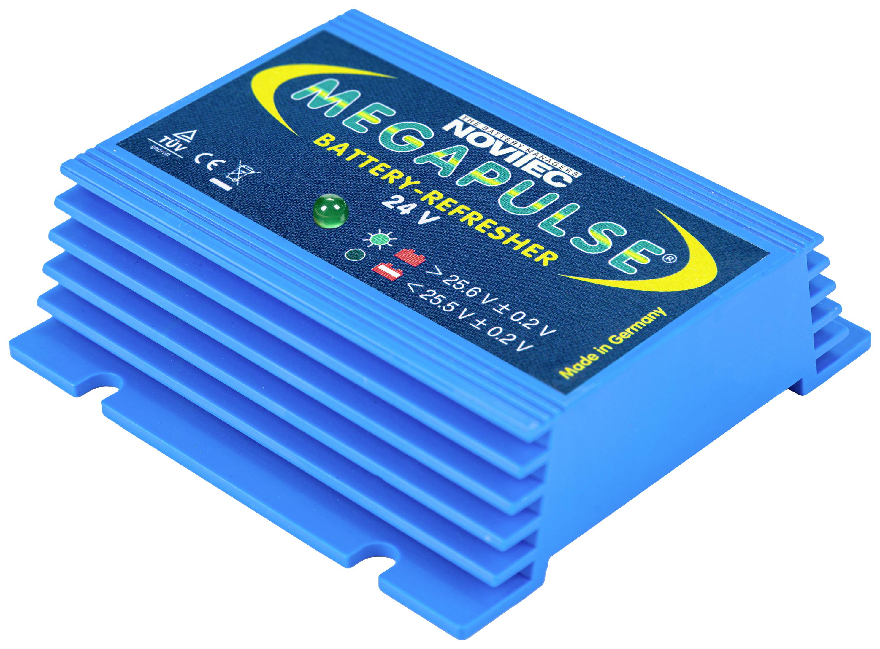 Blauw apparaat genaamd 'Megapulse Battery-Refresher' van Novitec voor 24V batterijen. Toont LED-indicatoren voor batterijstatus. Vervaardigd in Duitsland.