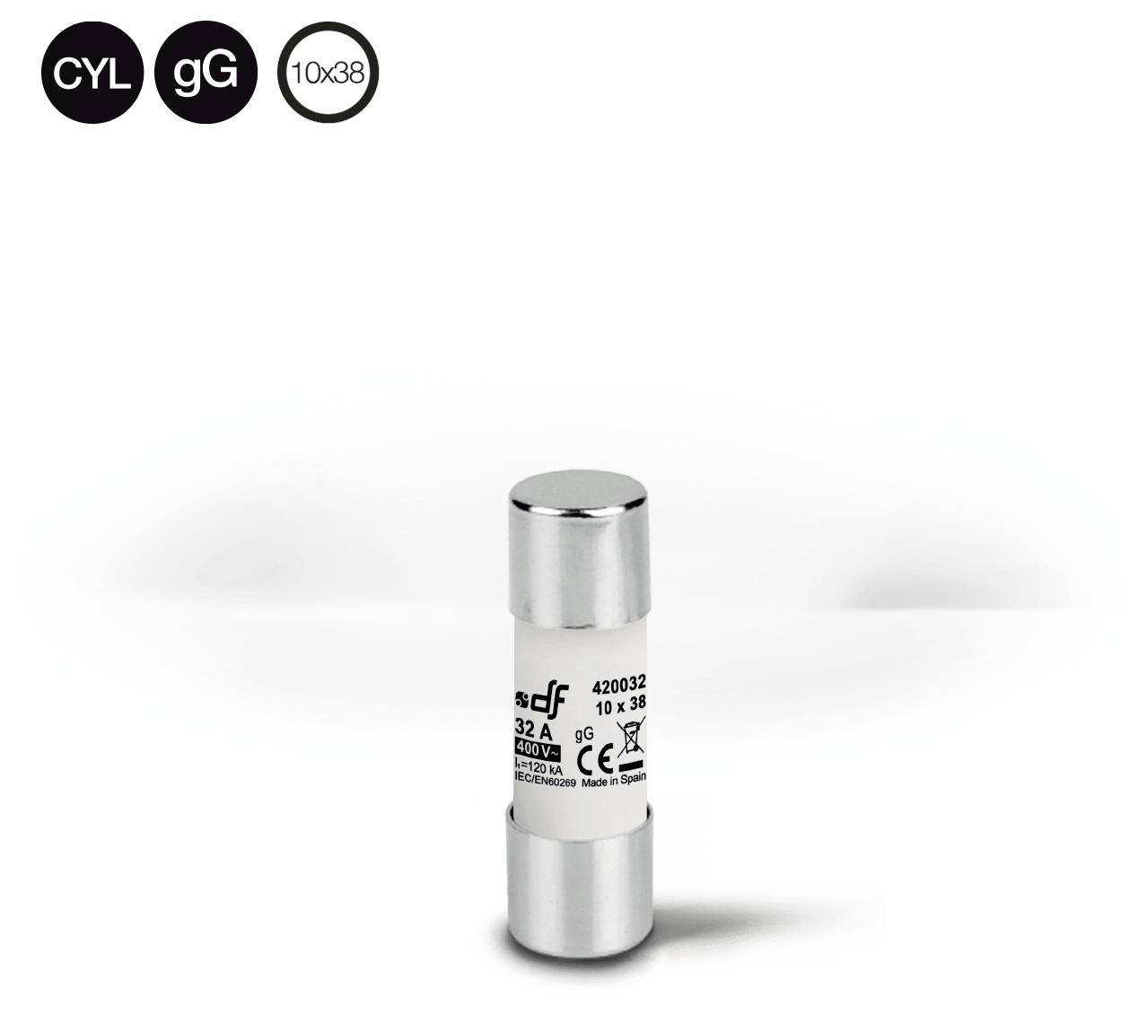 Kleine cilindrische elektrische zekering gelabeld met '32 A', 'gG' en '10x38' op een witte achtergrond.