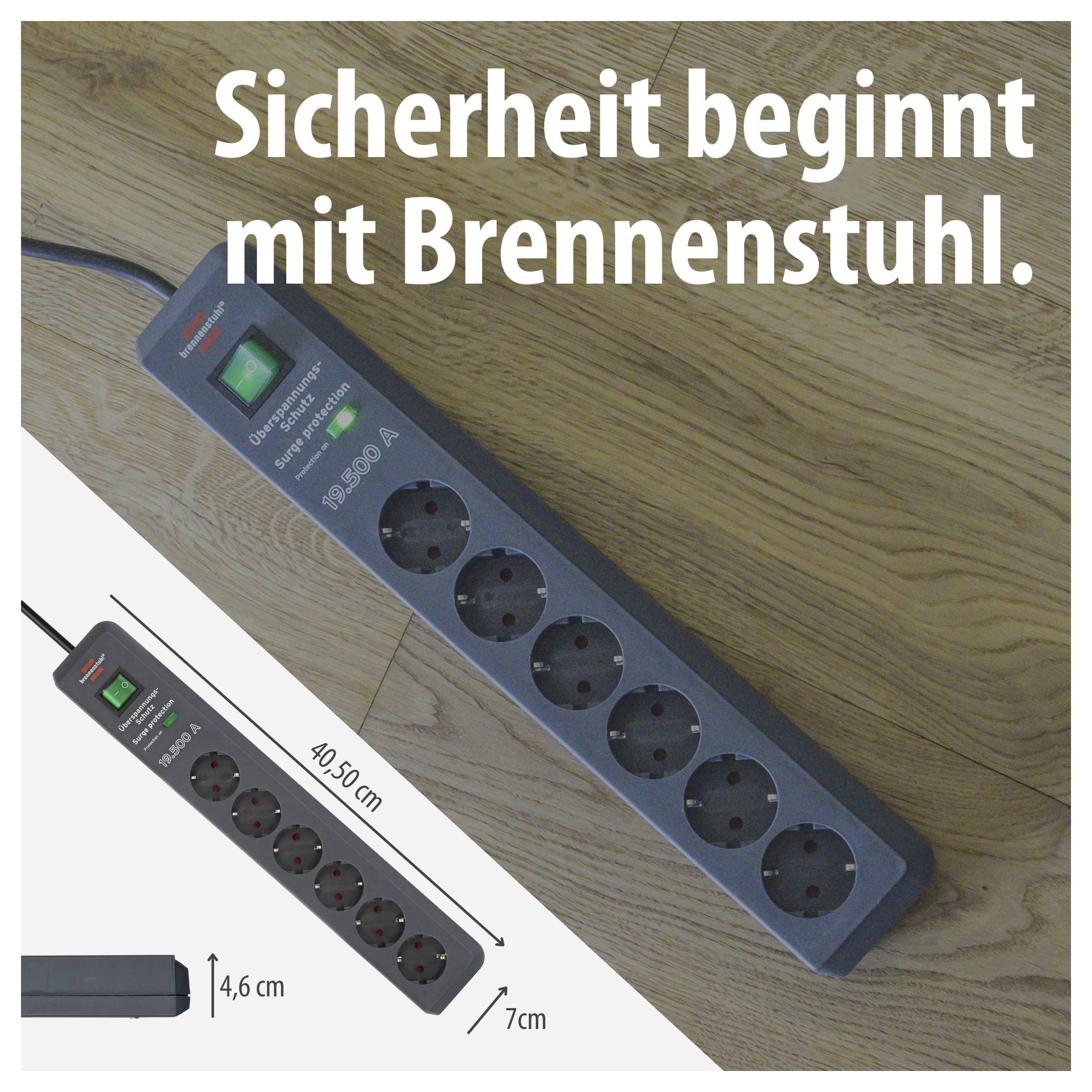 Advertentie voor een Brennenstuhl-stekkerdoos met schakelaar en 6 contactdozen; Tekst: 'Veiligheid begint met Brennenstuhl.' alsmede afmetingen 40,5 cm, 4,6 cm en 7 cm.