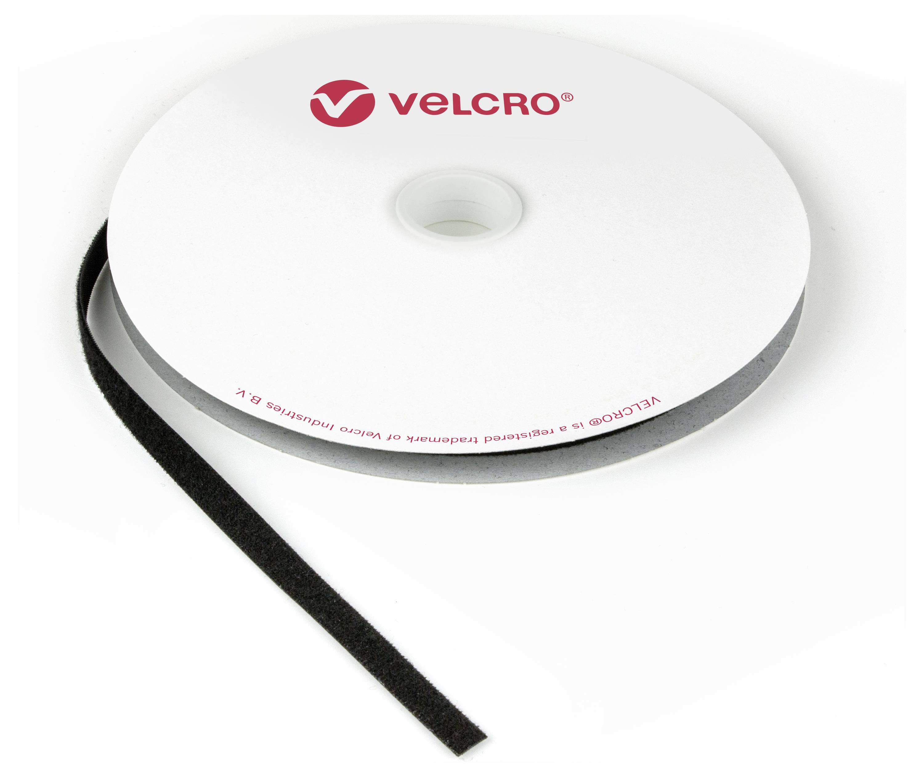 Een witte spoel Klittenband met zwart haak-en-lus-tape gedeeltelijk afgerold, voorzien van het rode Velcro-logo bovenop.