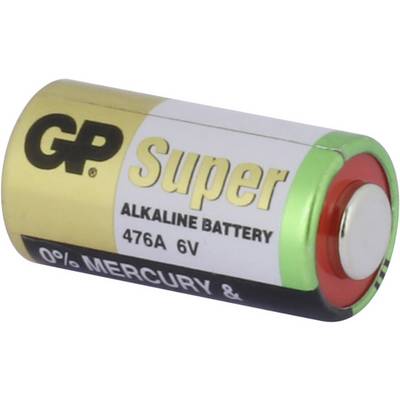 Een gouden GP Super Alkali-batterij met het opschrift 'Alkaline Battery 476A 6V', nadrukkelijk kwikvrij, ligt op zijn zij.