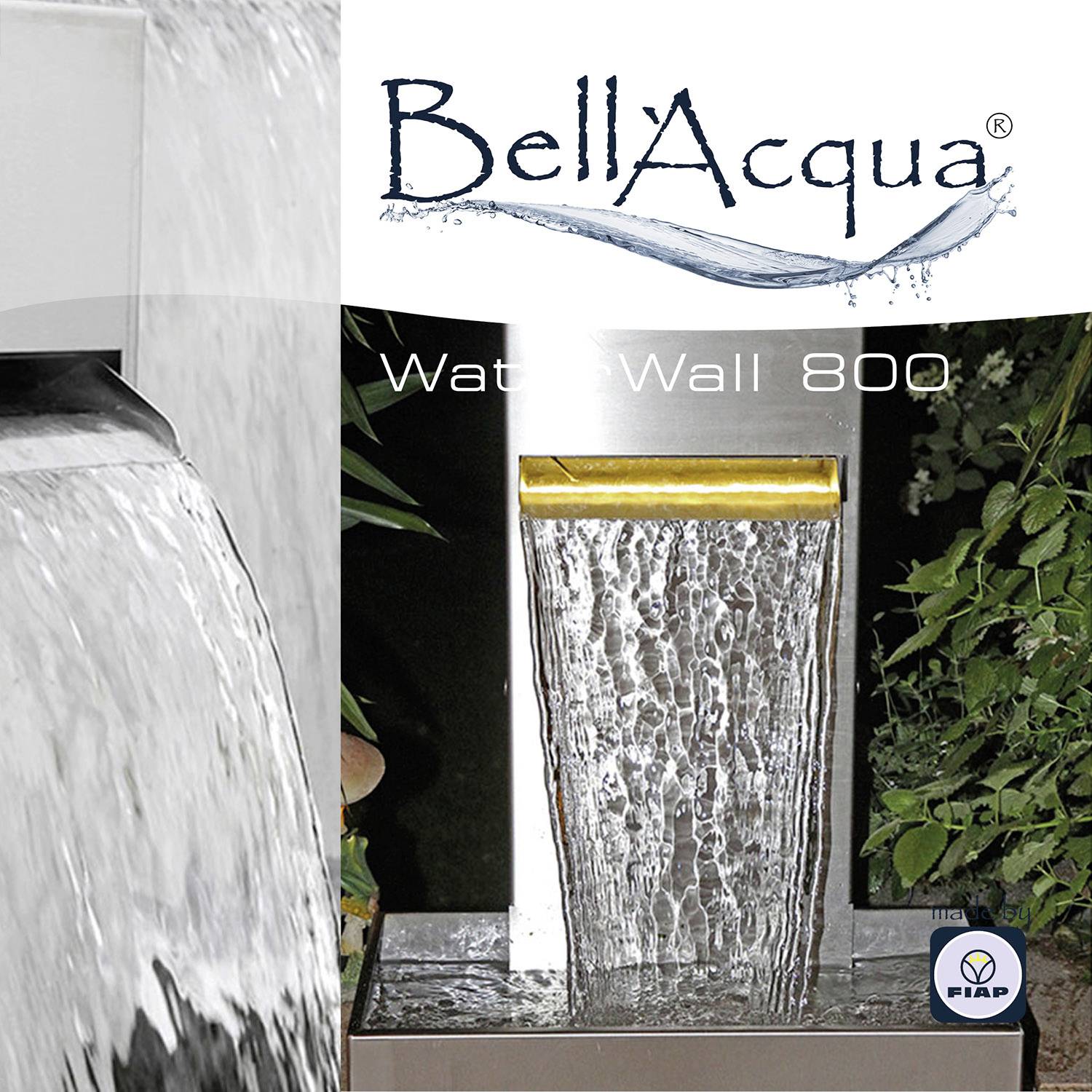 'BellAcqua Water Wall 800' waterval-installatie met planten op de achtergrond.