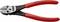 De afbeelding toont een rode Knipex-zijkniptang die wordt gebruikt voor het knippen van draden. De tang heeft een rode handgreep en metalen snijvlakken.