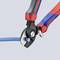 Zange knipt blauw kabel door. Focus op scherpe messen en ergonomische handgrepen. Gereedschap getoond tijdens gebruik.