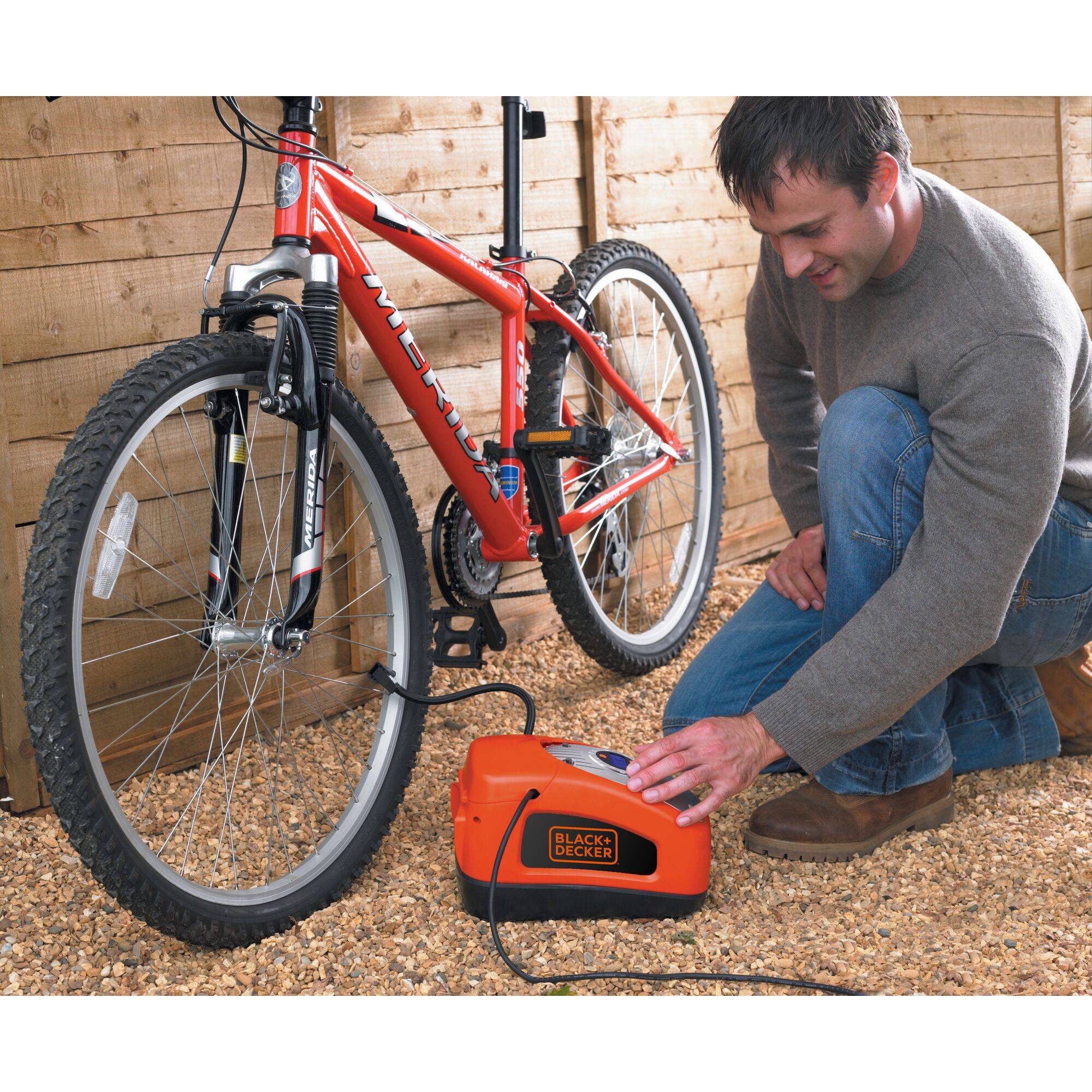 Black & Decker ASI300-QS Compressor 11 bar Dubbele kop, Digitaal display, Automatische afschakeling-17