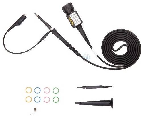 Oscilloscoopsondemet toebehoren: verschillende gekleurde ringen, vervangingspunten en een kleine weerstand.