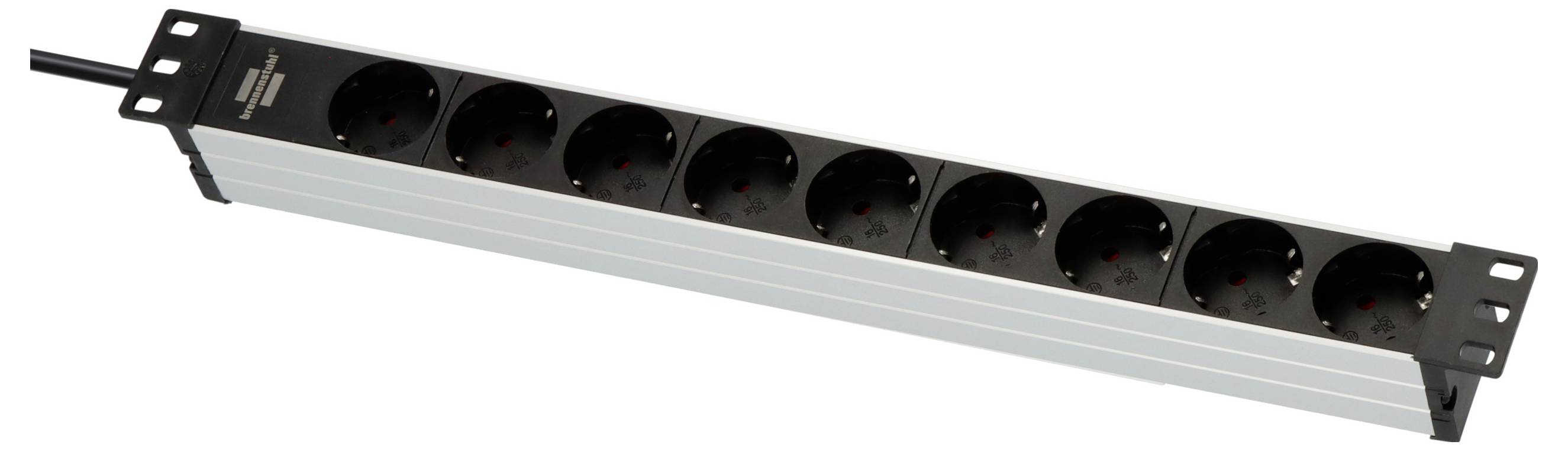 Inbouwbare stroomverdeler met acht zwarte stopcontacten in een zilveren metalen behuizing en montageoren aan beide zijden.