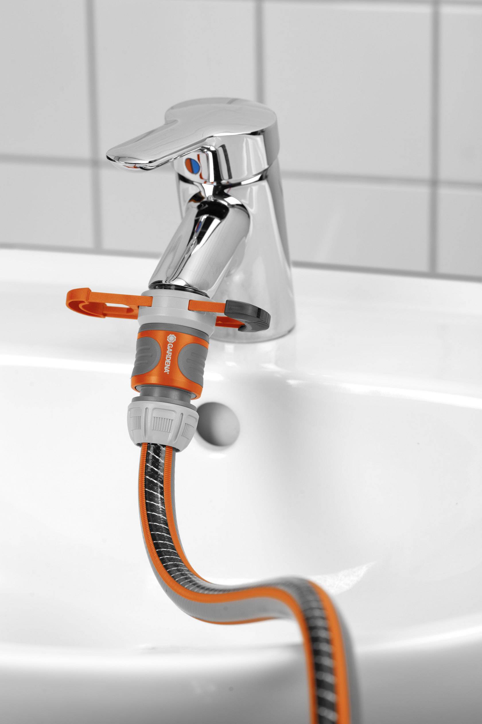 GARDENA 8187-20 Kunststof Kraanadapter M22 binnendraad, M24 buitendraad, Steekkoppeling-1