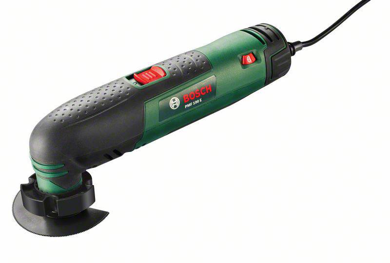 Elektrisch gereedschap: Een groene Bosch multifunctionele gereedschapsmachine met een rode schakelaar en zwarte handgreep, verbonden met een stroomkabel.
