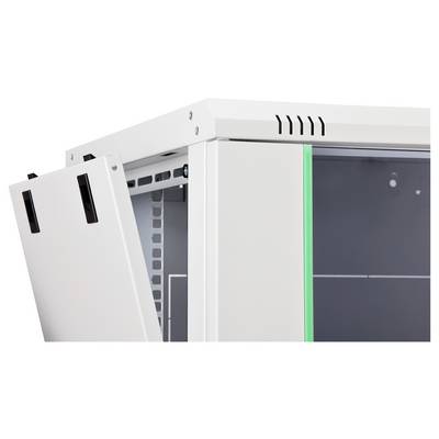 Wit elektrisch paneel met een open deur die groene accenten en een grijze binnenkant toont, wat een moderne vormgeving en functionaliteit benadrukt.