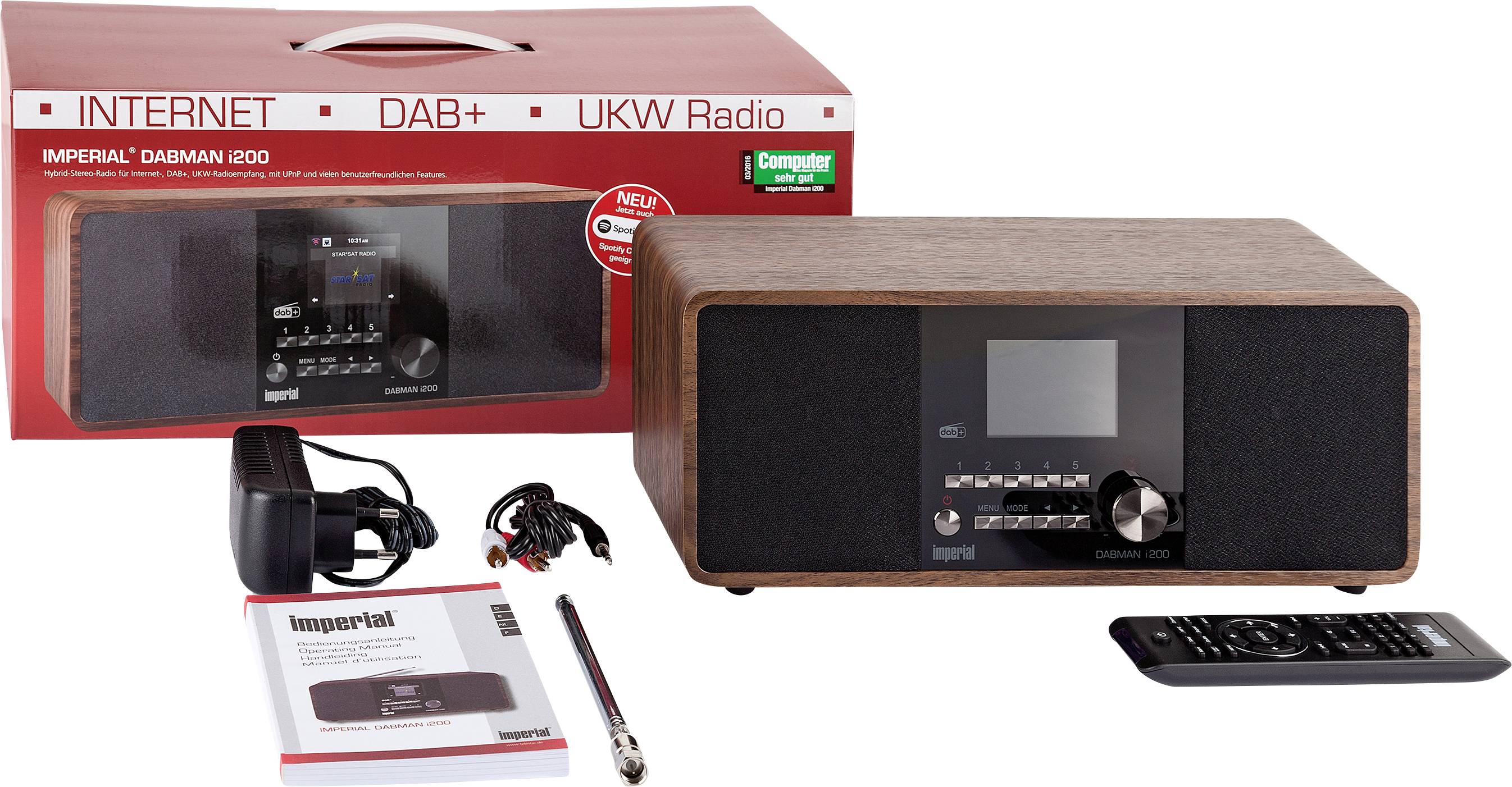 'Imperial Dabman i200' radio met houten behuizing, afstandsbediening, antenne en kabels. Verpakking op de achtergrond.