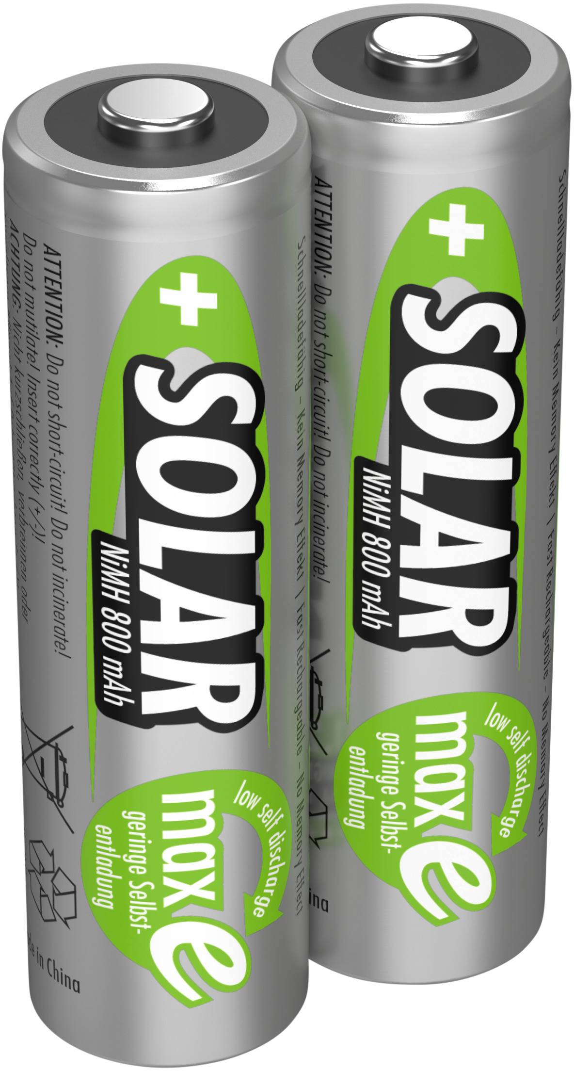 Twee AA-batterijen met het opschrift 'SOLAR', 800 mAh, groen en grijs. Ze zijn oplaadbaar en milieuvriendelijk.
