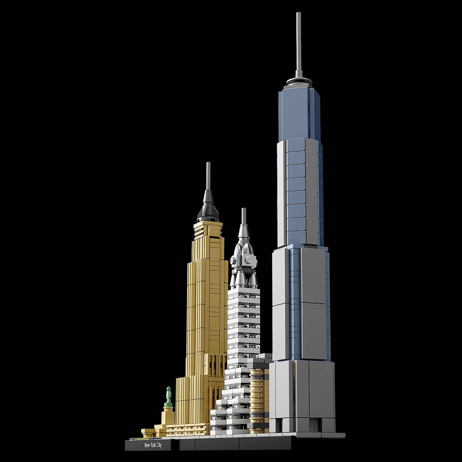 Een Lego-architectuurmodel toont verschillende wolkenkrabbers, waaronder het One World Trade Center in New York, op een zwarte achtergrond.
