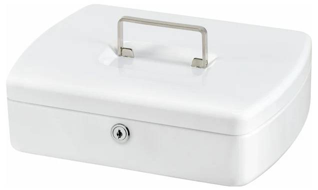 Een witte kluis met een metalen handvat en sleutelgat aan de voorkant, gebruikt voor het veilig opbergen van kleine voorwerpen.