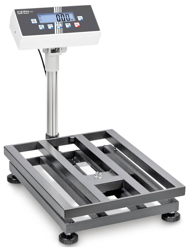 Een industriële platformweegschaal met een digitaal display dat het gewicht in kilogrammen aangeeft. Hij heeft vier verstelbare voeten.