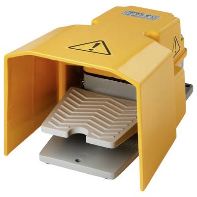 Geel voetpedaal met beschermkap en waarschuwingssymbool. Wordt vaak gebruikt in industriële toepassingen voor machinebesturing.