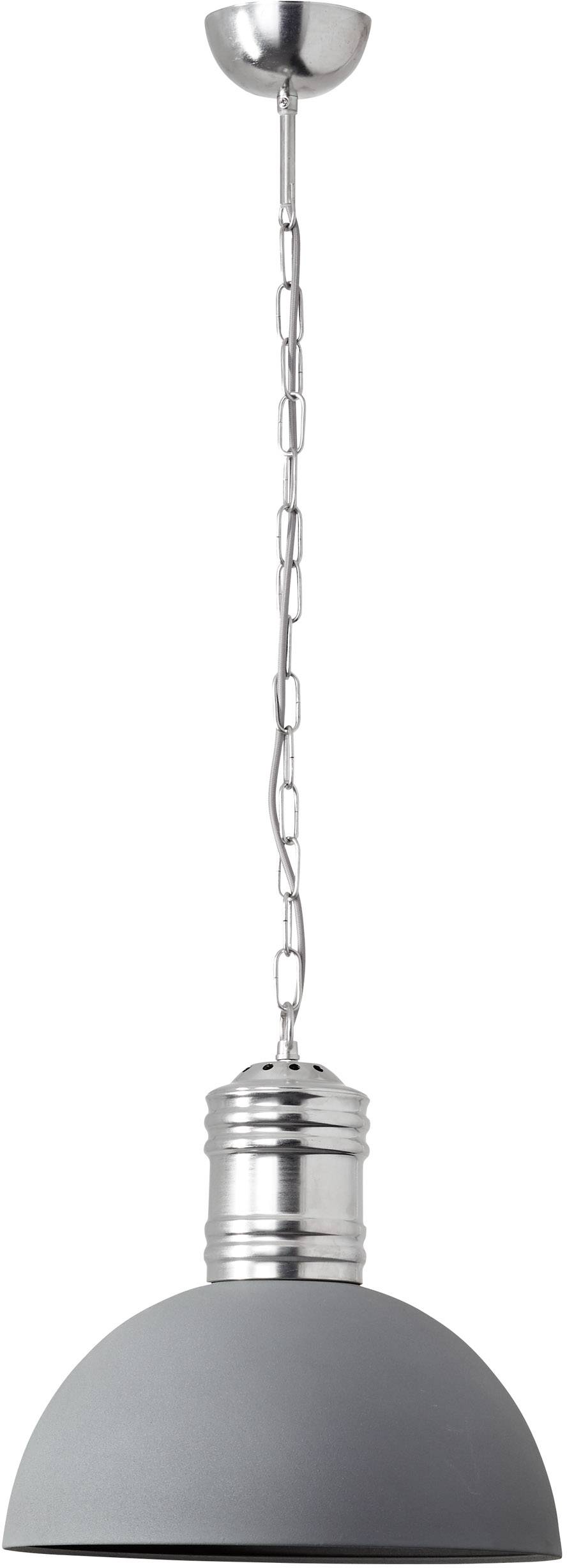 Grijze, halfcirkelvormige hanglamp met zilveren ketting en fitting, hangt aan het plafond. Minimalistisch design.