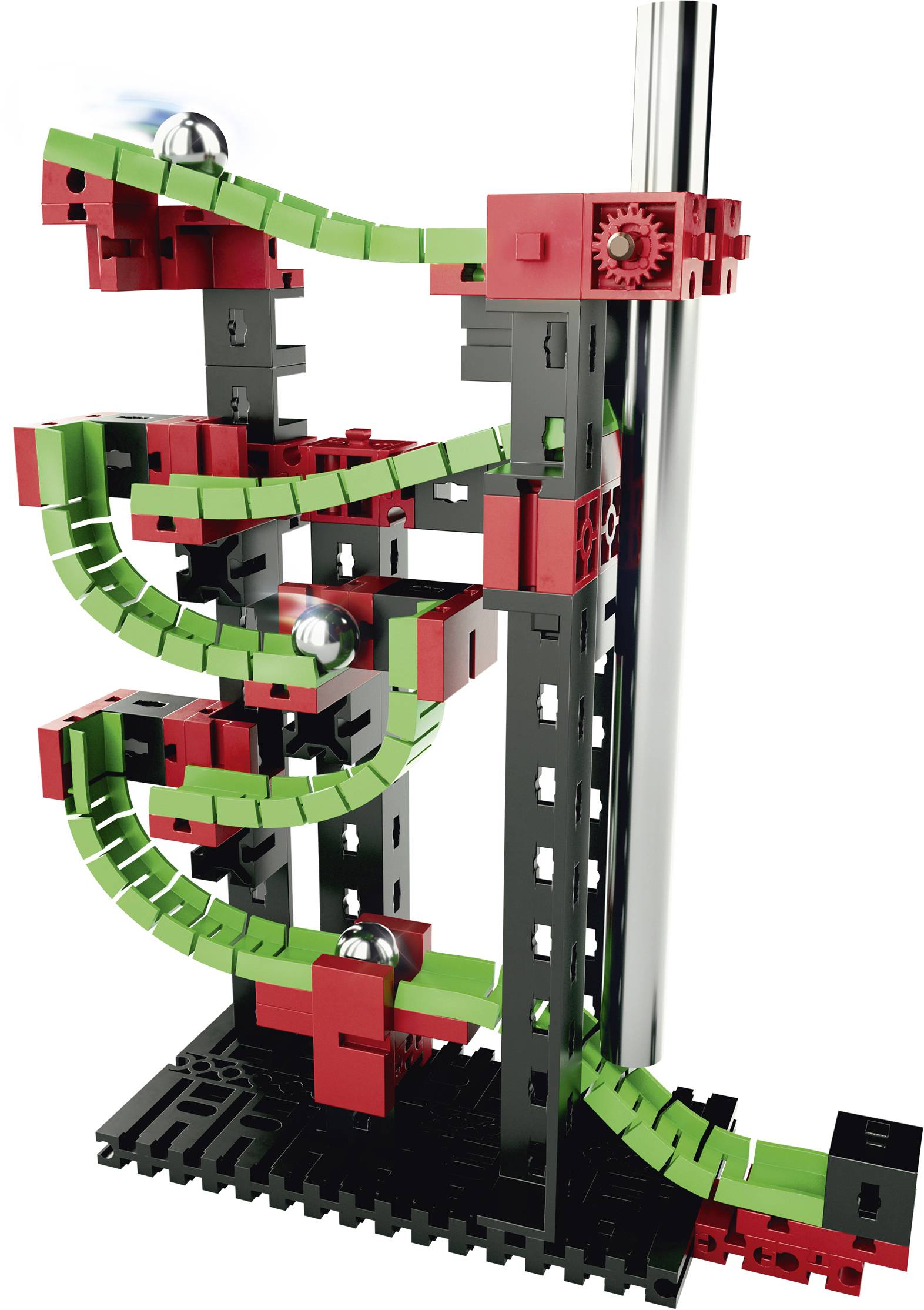 Speelgoed-knikkerbaan van plastic met rode en groene banen op een zwart frame. Knikkers rollen langs kronkelige paden naar beneden.