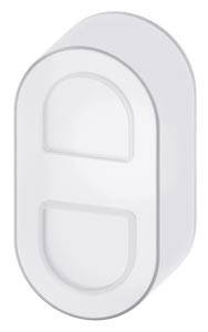Een witte, ovale lichtschakelaar met twee drukoppervlakken, gemonteerd aan een muur.
