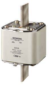 Een witte Siemens NH-zekeringsinzet met 500A, modelnummer 3NE1, voor elektrische beveiliging, geschikt voor industriële toepassingen.