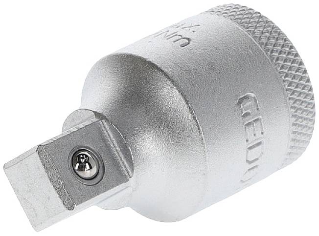 Een zilveren steekadapter met een vierkante aandrijving. Wordt vaak gebruikt voor schroef- en montagewerkzaamheden.