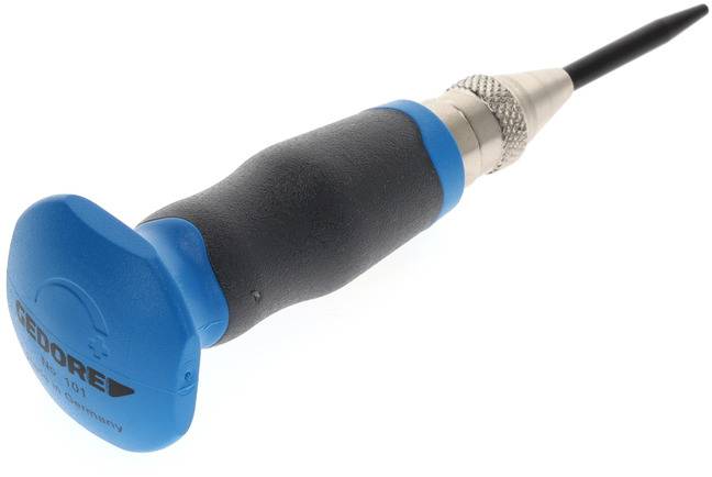 Een schroevendraaier met een ergonomische handgreep en een blauwe dop ligt op een witte achtergrond.