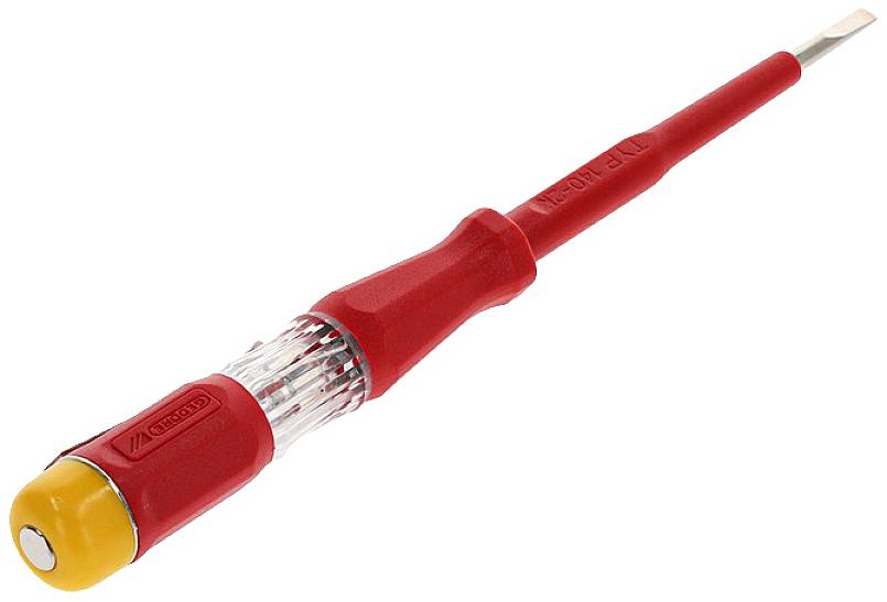 Een spanningzoeker met rode handgreep en gele punt, geschikt voor het controleren van elektrische spanningen.