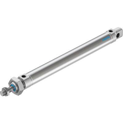 'Een metalen pneumatische cilinder met blauwe markering; hij wordt gebruikt voor het omzetten van perslucht in mechanische beweging.'
