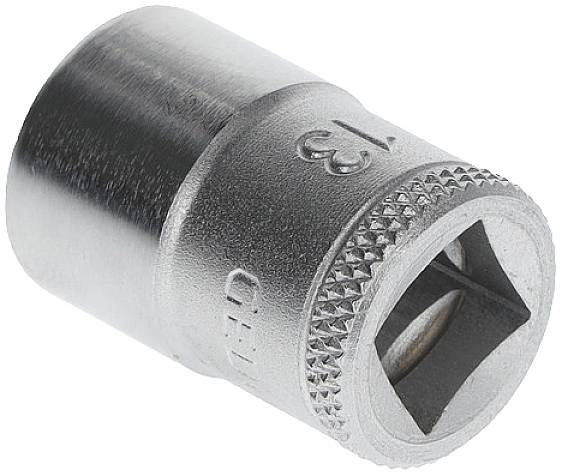 Metalen steeksleutelmoer, cilindrisch, met een stempel van het getal '13' aan de zijkant. Gebruikt voor schroeven en moeren.