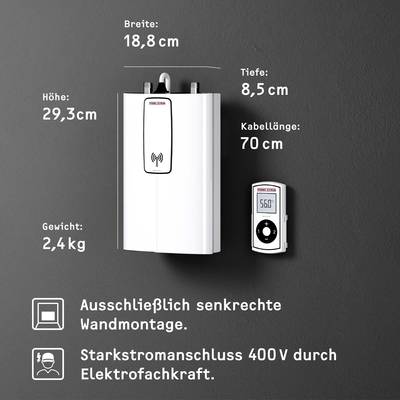 Een witte elektrische waterkoker met digitaal bedieningspaneel. Afmetingen: 29,3 cm hoog, 18,8 cm breed, 8,5 cm diep. Snoerlengte: 70 cm. Gewicht: 2,4 kg.