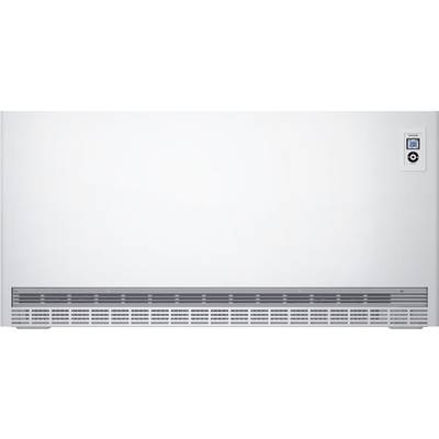 Witte elektrische radiator gemonteerd aan een muur met digitale bedieningselementen aan de rechterkant. Ventilatiesleuven onderaan.
