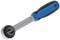 Een ratelgereedschap met een blauw-zwarte handgreep en 'Gedore'-logo, gebruikt voor het aanhalen of losdraaien van schroeven en moeren.