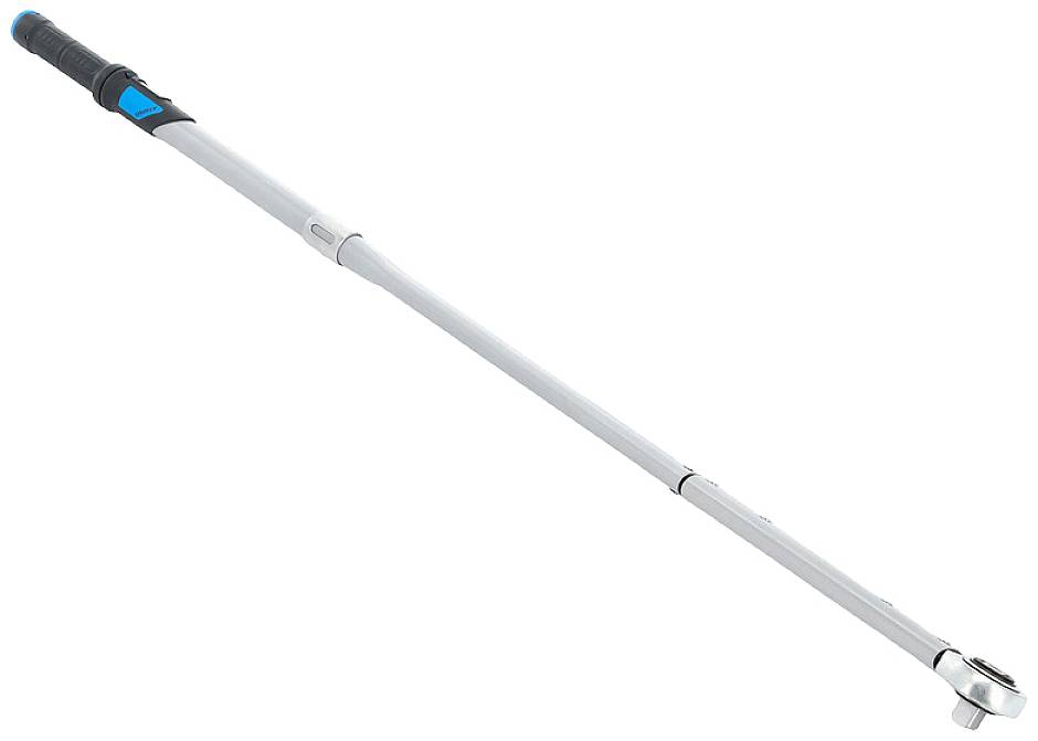 Een telescopische ratelsleutel met een zwarte en blauwe handgreep. Hij is uitschuifbaar en wordt gebruikt voor het vastdraaien van schroefverbindingen.
