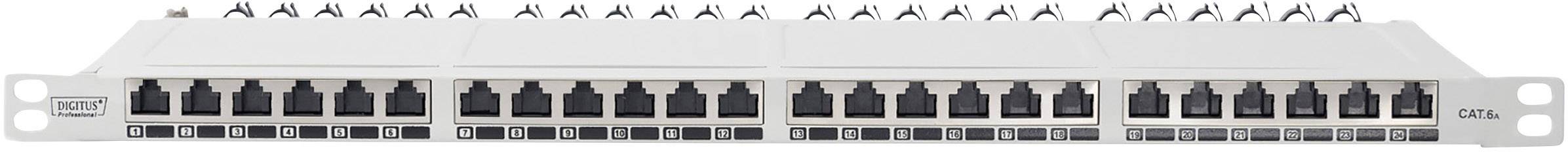 Een patchpanel met 24 Ethernet-poorten, gemonteerd in een rack. Boven de aansluitingen bevinden zich genummerde kabelbinders.