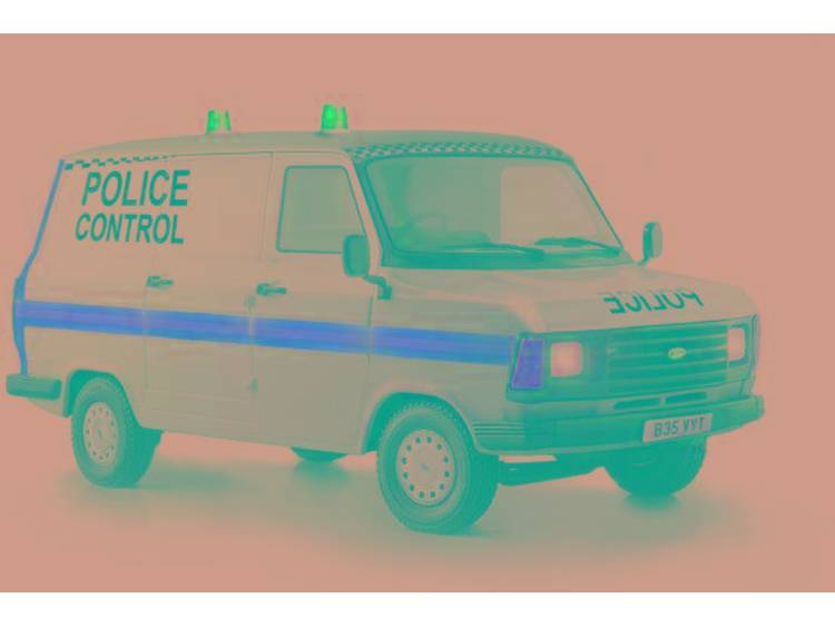 Italeri 510003657 Ford Transit UK Police Auto (bouwpakket) 1:24