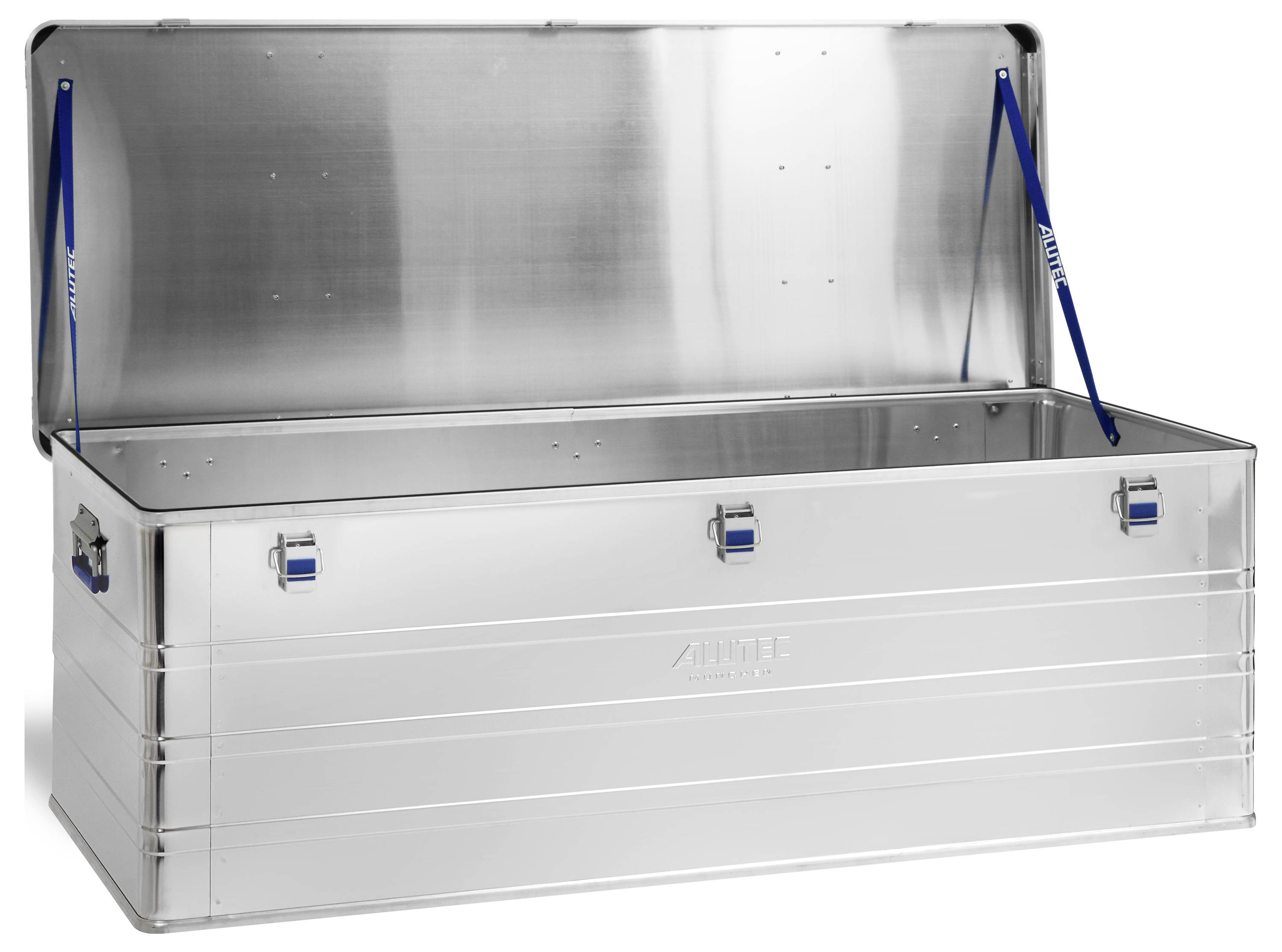 Een open grote aluminium opslagdoos met een deksel ondersteund door twee blauwe banden, voorzien van afsluitbare sluitingen en een stevig ontwerp.