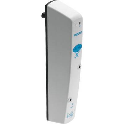 Een elektronisch apparaat van Festo, verticaal georiënteerd, met blauwe markeringen en knoppen, vermoedelijk een sensor of actuator.