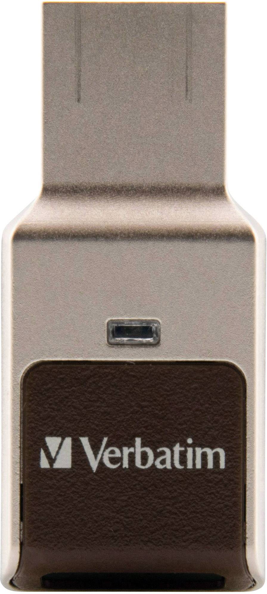 Een USB-stick van het merk Verbatim, in bruine en zilveren kleuren, rechthoekige vorm, zonder zichtbare dop, geschikt voor gegevensopslag.