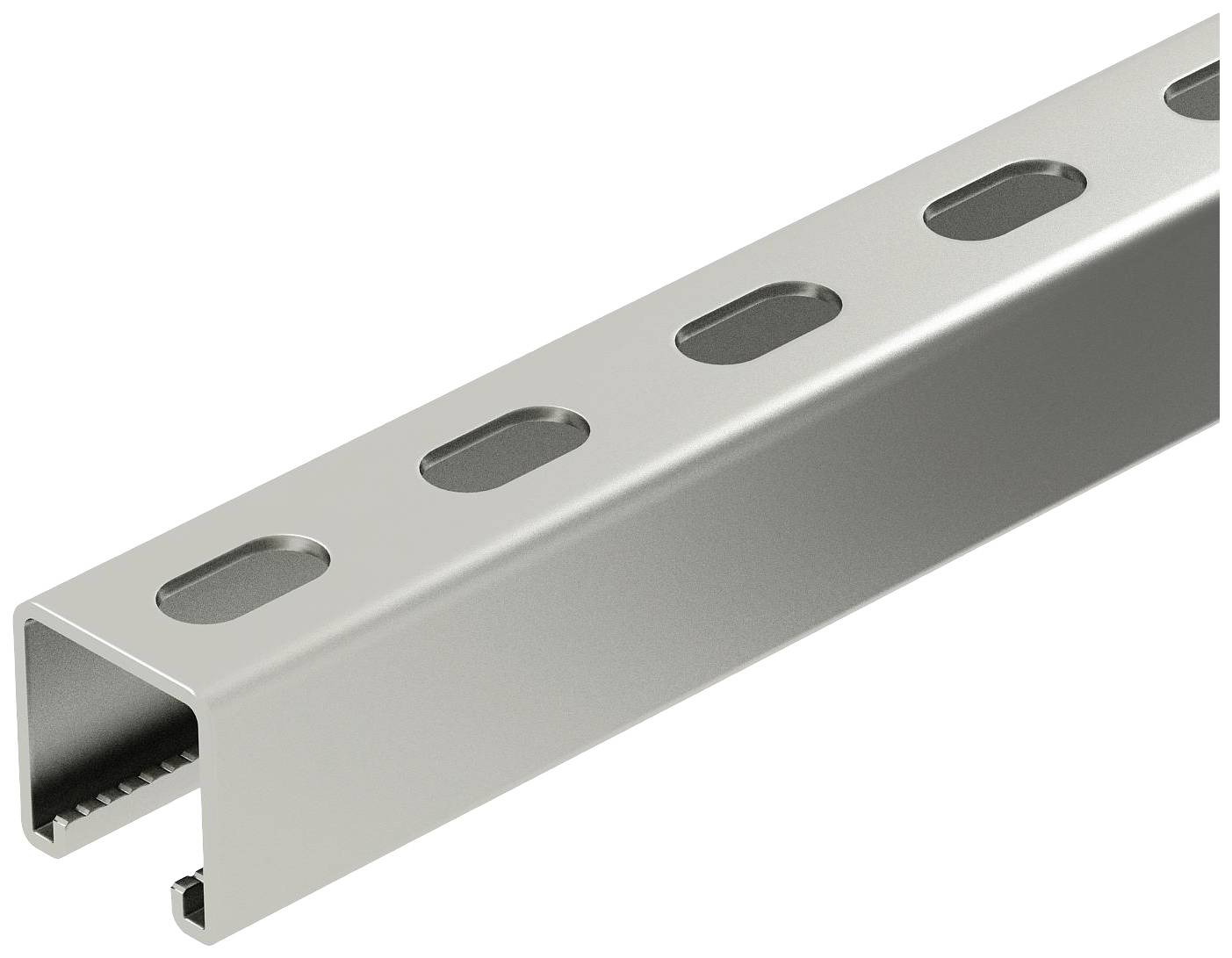 Metalen rail met afgeronde randen en regelmatige ovale gaten aan de bovenzijde, geschikt voor industrie- of bouwtoepassingen.