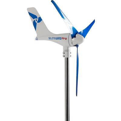 Een blauwe en witte windturbine van het merk 'Silentwind Pro' met drie rotorbladen staat op een zilveren mast.