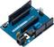 Een blauwe Arduino MKR2UNO-adapter met meerdere pin-aansluitingen. Voornamelijk gebruikt voor het verbinden van Arduino MKR-componenten met UNO-boards.