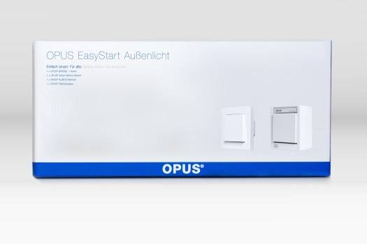Opus-verpakking met twee lichtschakelaars, een klassieke en een met opschrift 'Easy Start', op grijze achtergrond.